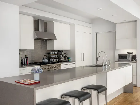 96 Grand Street image 5 of 23