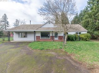 2140 Four Oaks Grange Rd, Eugene, OR 97405