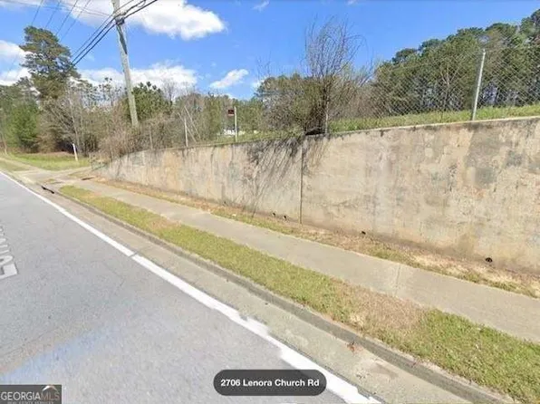 2706 Lenora Church Rd, Snellville, GA 30078