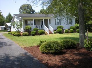 10 Enchanted Oaks Dr, Waterloo, SC 29384