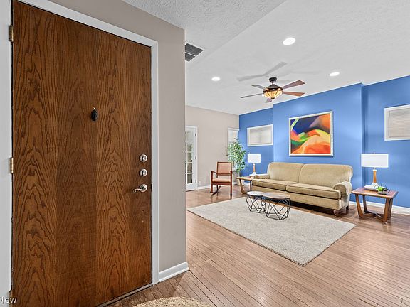 3rd image of 2460 Overlook Rd APT 1