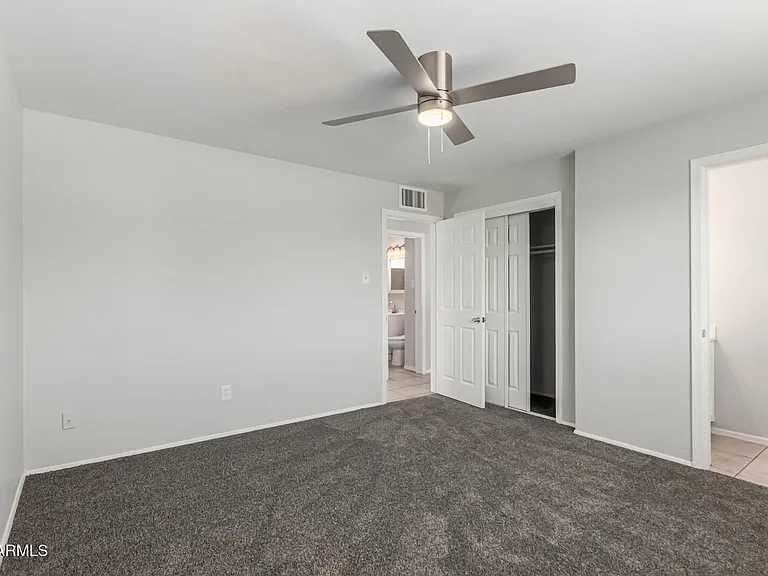 1238 E Vine Ave — Photo 12