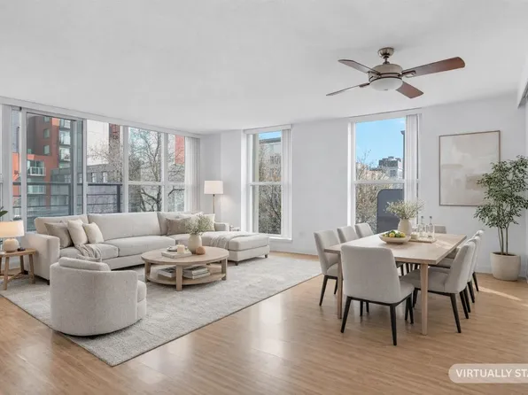 168 Powell St #311, Vancouver, BC V6A 0B2