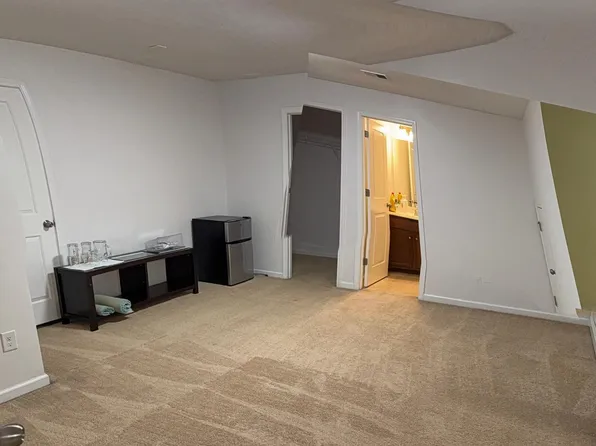 2124 Greencrest Cir, Milton, GA 30004