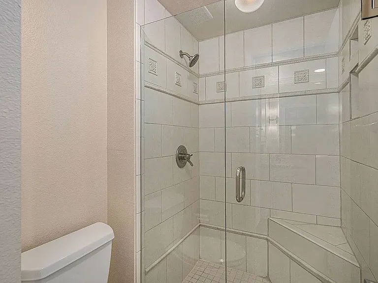 2850 E Easter Ave — Photo 5