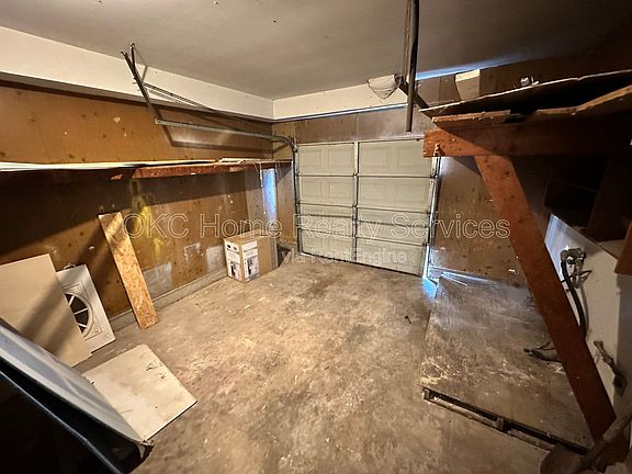 3rd image of 39 1/2 NE 63rd St