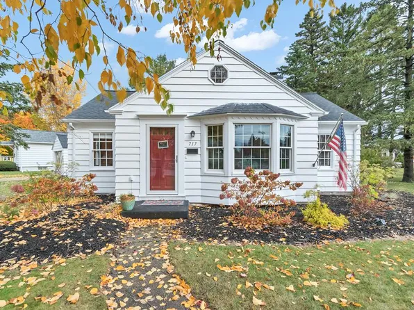 717 Dorelle St, Kewaunee, WI 54216