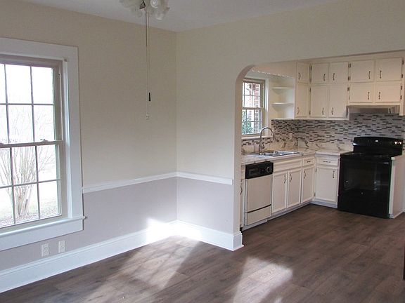 3rd image of 1364 Pumpkin Creek Ln
