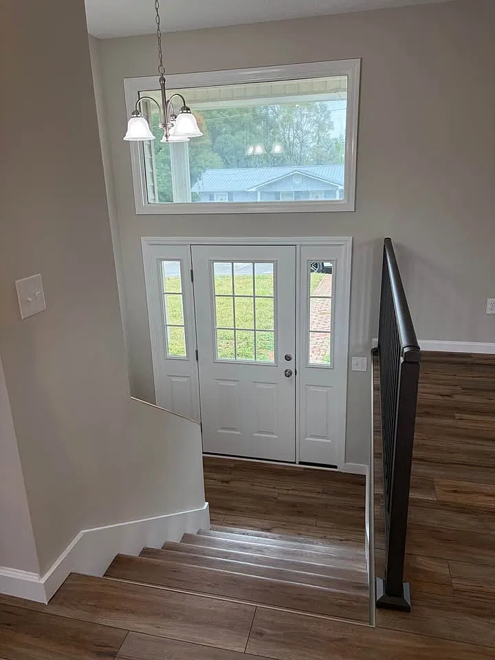 3 bed, 1729 sqft, $2,500 — Photo 2