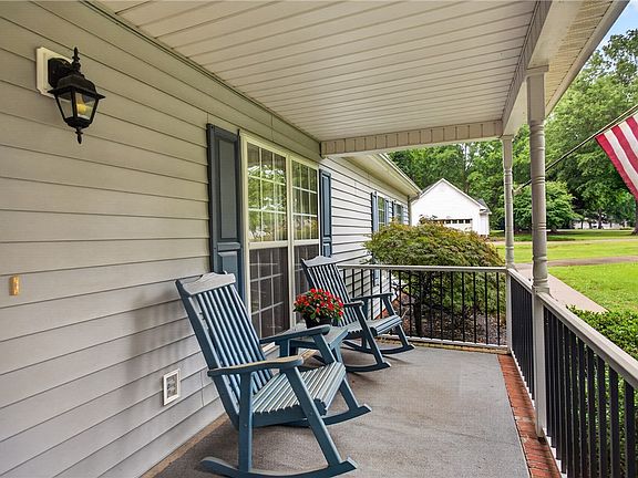 2nd image of 508 Lia Way
