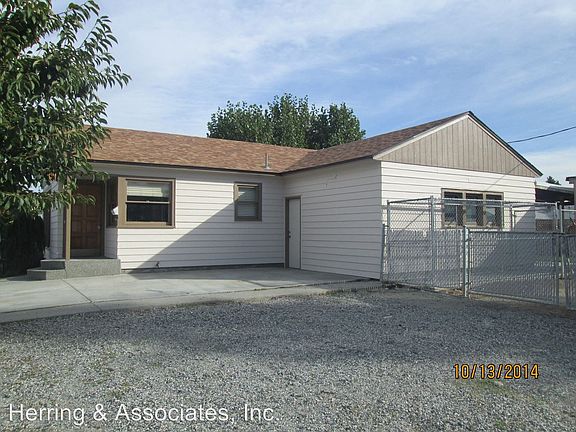 3rd image of 1041 Montana St