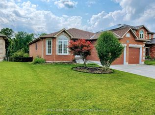 24 Sun King Cres, Barrie, ON L4M 7J9