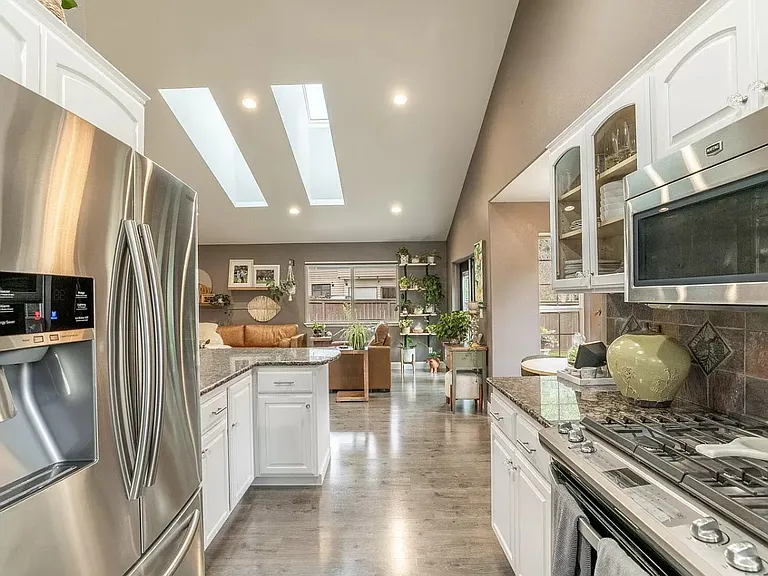 2831 N White Pines Dr — Photo 14