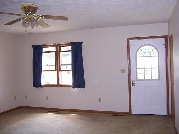2nd image of 364 Kensington Pl