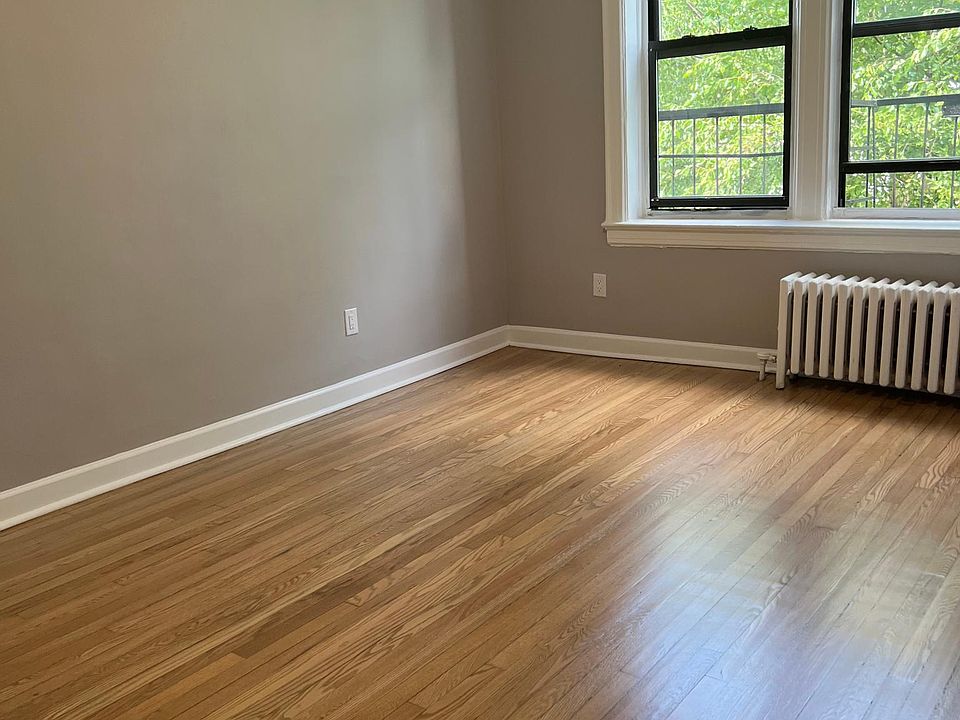 1st image of 206 Berkley Ave