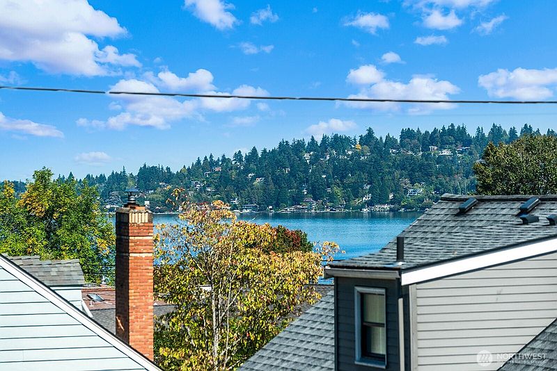 3rd image of 5203 56th Avenue S