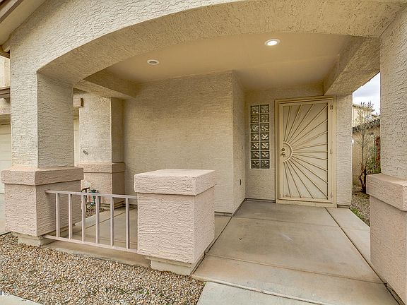 3rd image of 12826 W Roanoke Ave