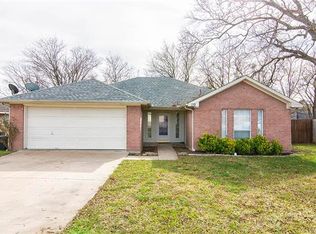 119 Cherokee Trl, Alvarado, TX 76009