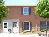 726 Lakeview Dr photo 1