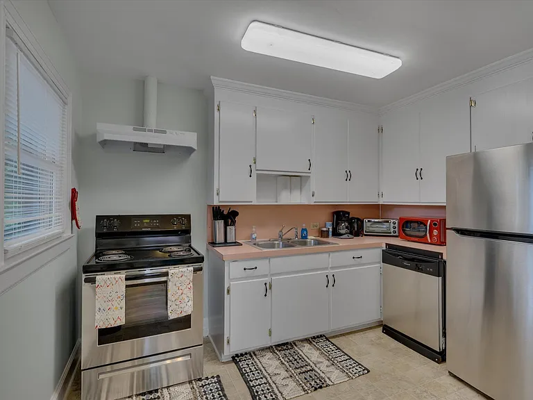 814 N Buchanan Blvd #B — Photo 9