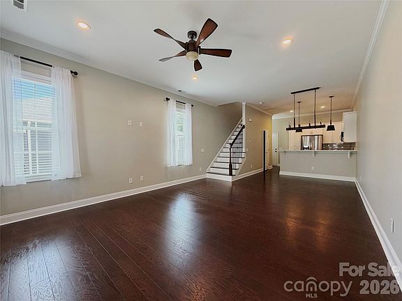 4th image of 229 W G St