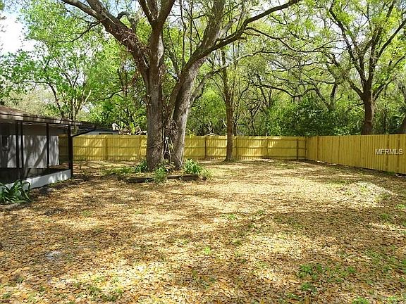 3rd image of 3617 Sugarcreek Dr
