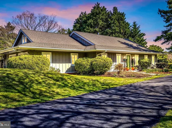 301 Penny Dr, Stevensville, MD 21666