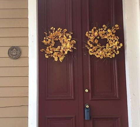 3rd image of 435 W Washington St