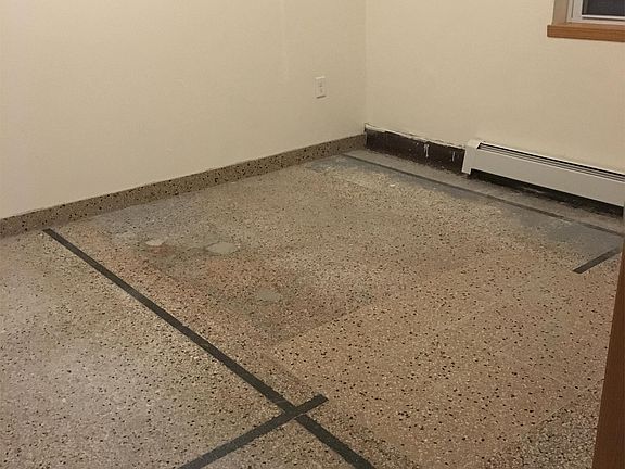 5th image of 409 N Broadway APT 12