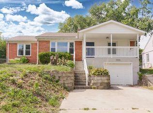 3006 Shrine Park Rd, Leavenworth, KS 66048