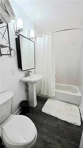 509 Omega St #D — Photo 11