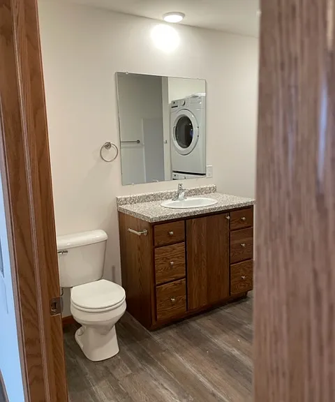 1445 Peterson Dr #204 — Photo 2