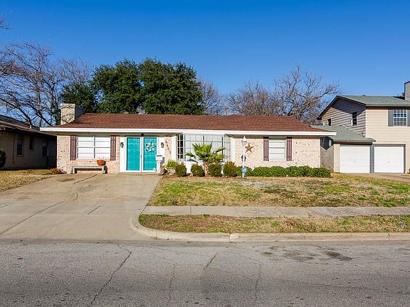 2nd image of 4402 Live Oak Dr