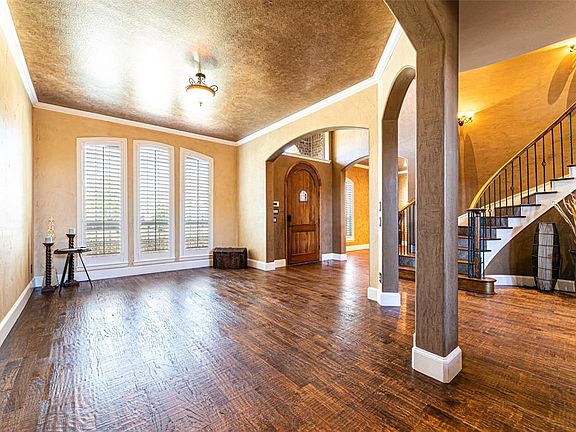 4th image of 2490 Pritchett Dr