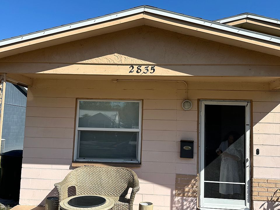 2nd image of 2835 24th Ave N #1