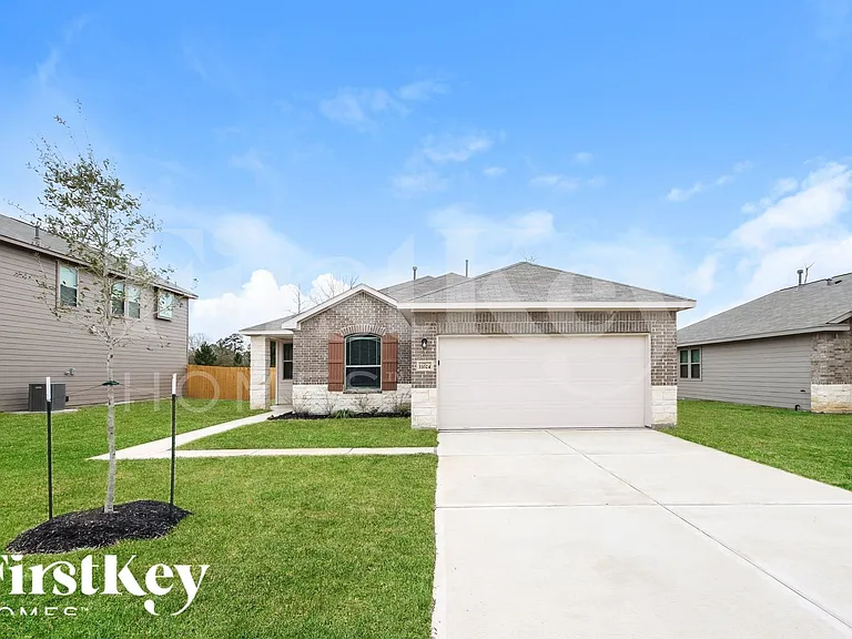 11024 Patriot Ct — Photo 1