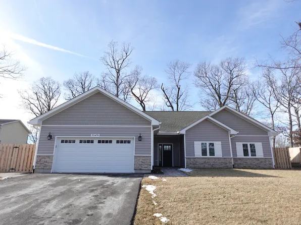 33476 N Evergreen Dr, Grayslake, IL 60030