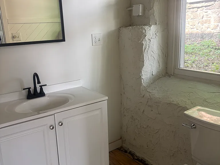 37 Union St #102 — Photo 14