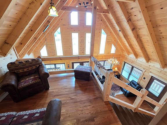 15th image of this home