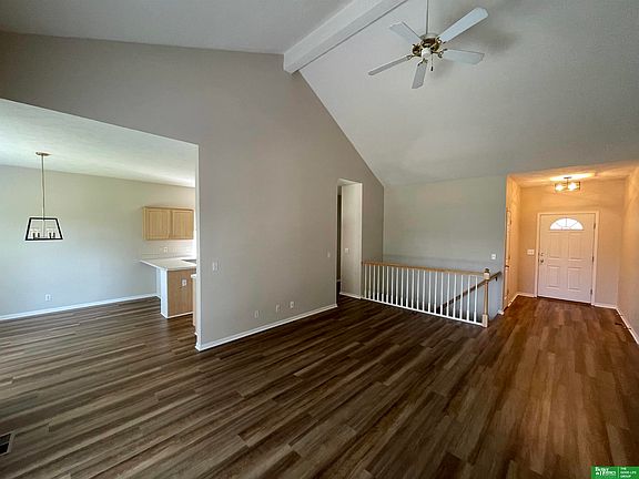 4th image of 4713 N 148th St