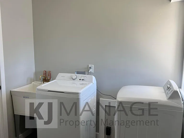 32443 Muskegon Ct — Photo 14