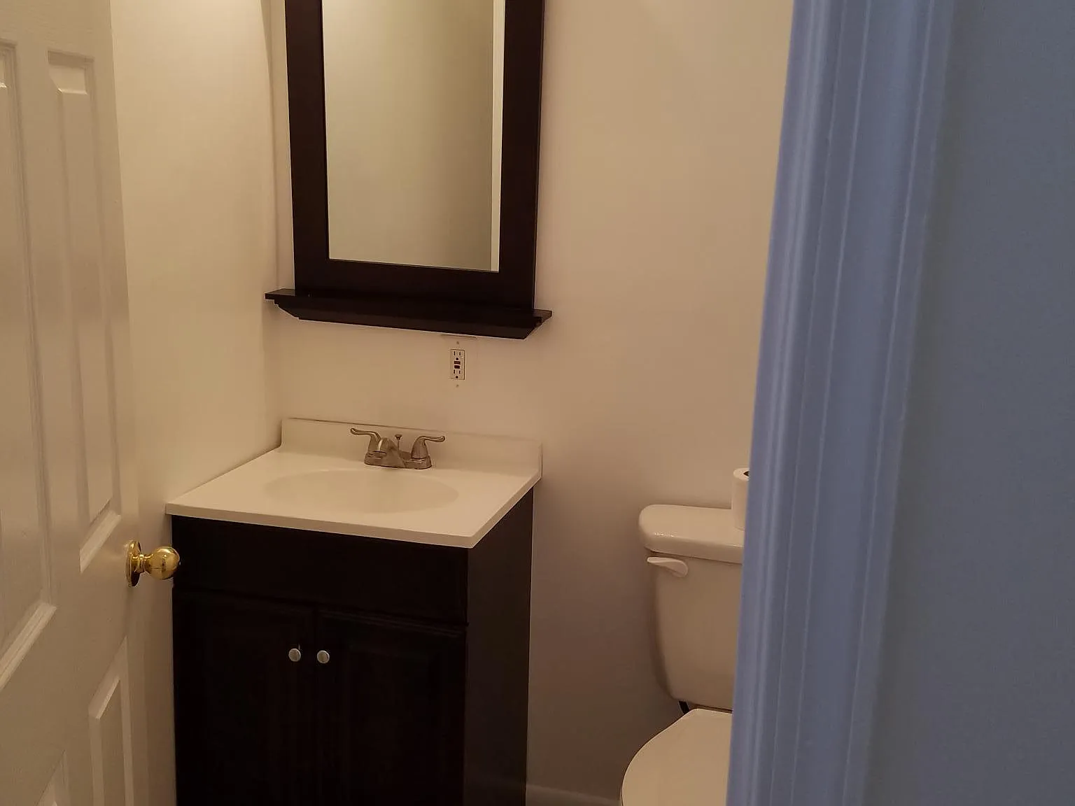 3 bed, 2.5 bath, 1900 sqft, $2,500 — Photo 3