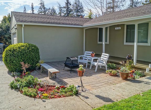 4th image of 2135 Laurelei Ave