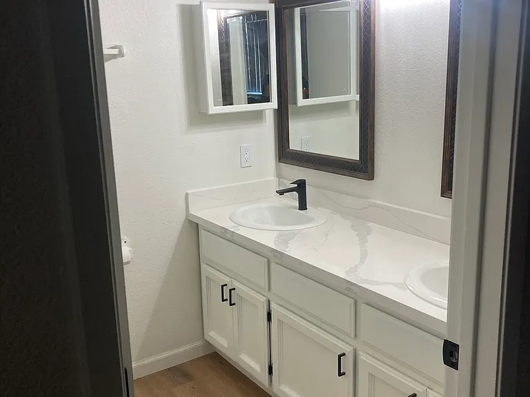 3427 Bristol Ct — Photo 9