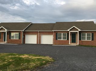 7450 Browns Mill Rd, Chambersburg, PA 17202