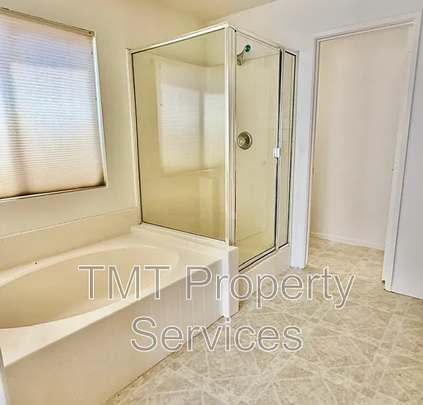 2742 La Purisima Ave — Photo 16
