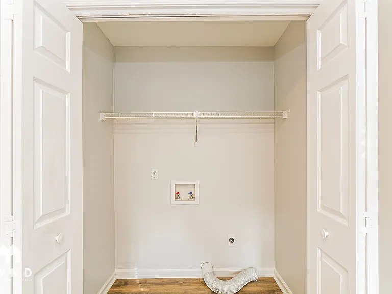 409 Crosspine Dr — Photo 15
