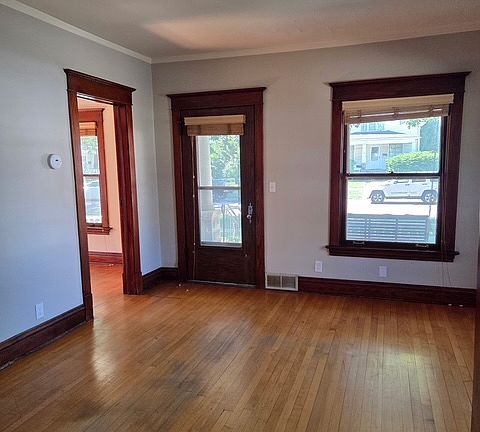 2nd image of 1604 8th Ave