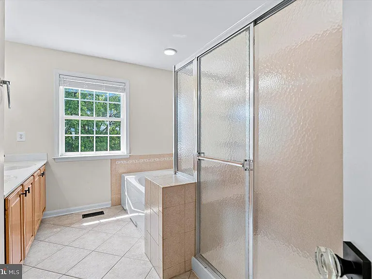 2619 Inwood Dr — Photo 23