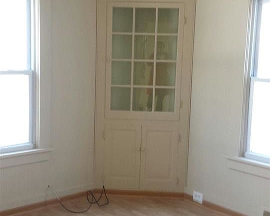 5th image of 712 Woodlawn Ave
